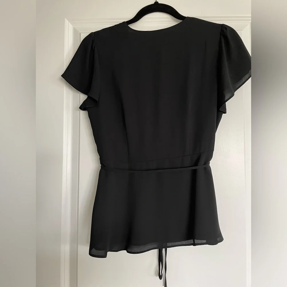 Ann Taylor Peplum short sleeve blouse. - Picture 2 of 3